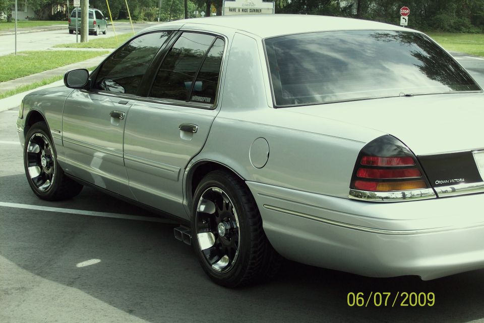 1998 Ford Crown Victoria “His Magesty”