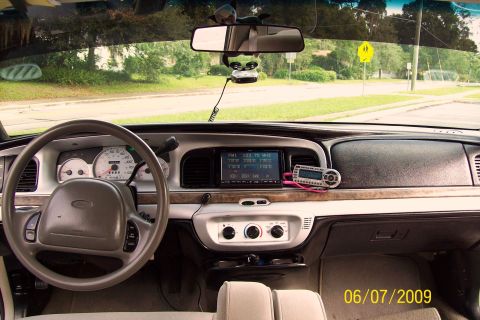 1998 Ford Crown Victoria photo