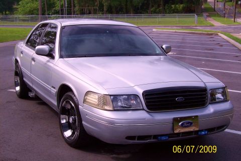 1998 Ford Crown Victoria photo