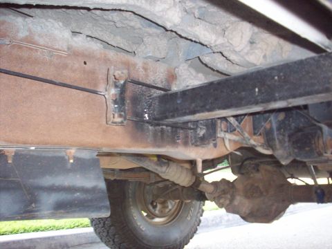 1995 Ford Bronco - slider mount rear