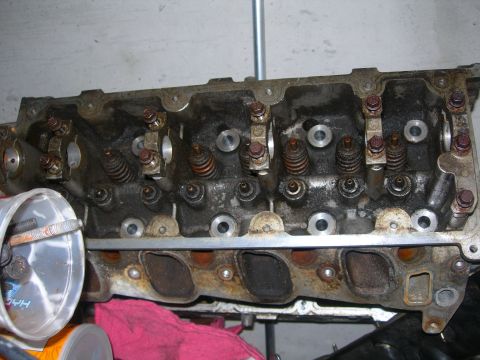 1984 Ford Bronco - I was going to use these heads. Just a good old factory PI setup for the top of the NPI engine. More upgrades down the line.