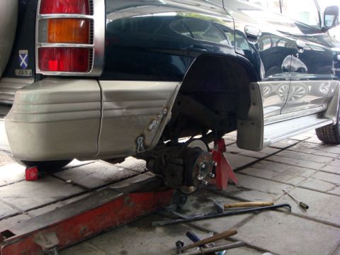 2000 Mitsubishi Montero “P”