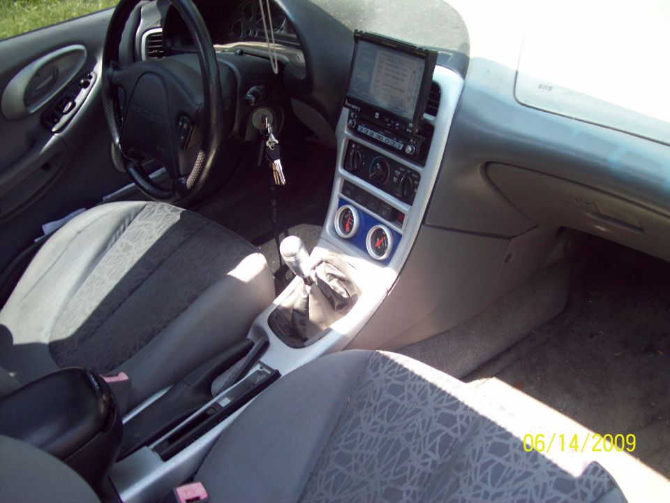 pic of interior from passenger side