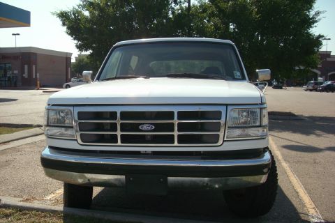 1995 Ford Bronco photo