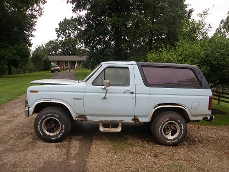 1985 Ford Bronco photo