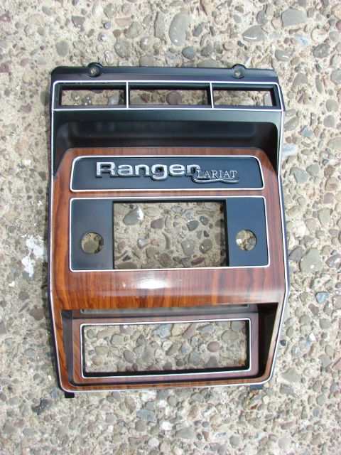 1984 Ford F-250 - 80-86 Ranger Lariat Radio Bezel