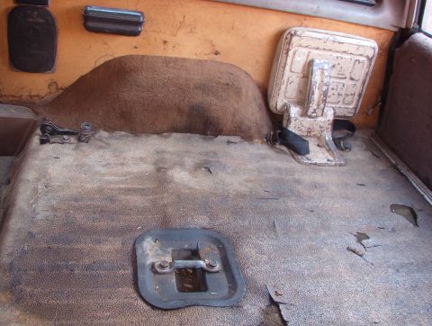 1983 Ford Bronco - Because of my jump seats, it's easier for me to roll the floor cover from the front. But for most Broncos, the fastest way is to remove the…