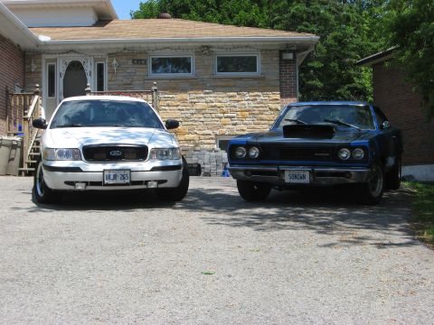 2003 Ford Crown Victoria - Mt two babies