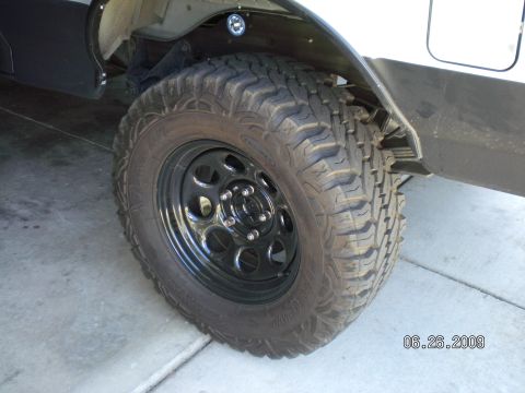 1996 Ford Bronco - Pro Comp Extreme M/T's 305/65/R17's