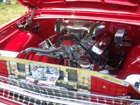 2007 Ford Mustang - Close-up of a polished V8 engine with a prominent '429' badge on the radiator support.