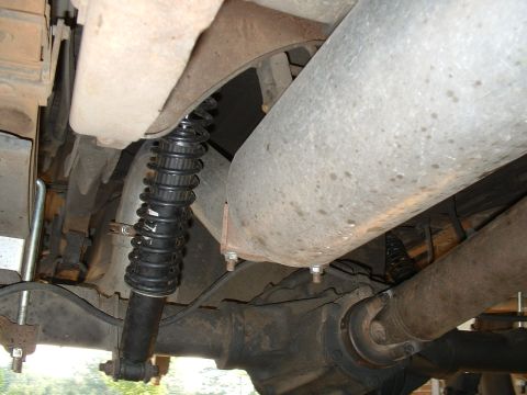 1994 GMC Suburban - Over rear axle from the front looking rear.