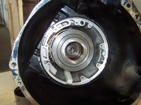 1973 Ford Ranchero - clutches are installed; now the intermediate band goes in and the then the pump assembly.