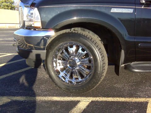 2000 Ford Excursion photo
