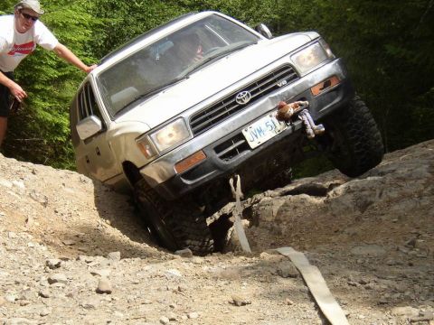 1988 Ford Bronco - jerry needs a tug throught the v rock
