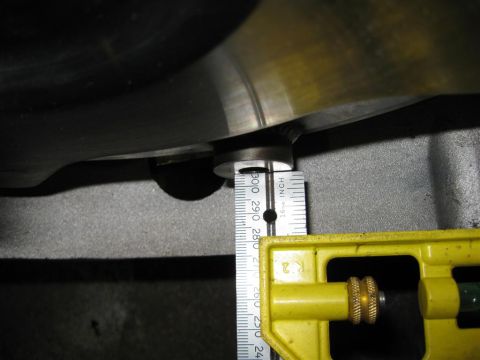 1984 Ford LTD Crown Victoria - This is how to tell if a Ford torque converter is fully installed.