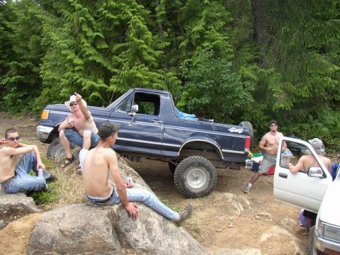 1988 Ford Bronco - bunch of rednecks