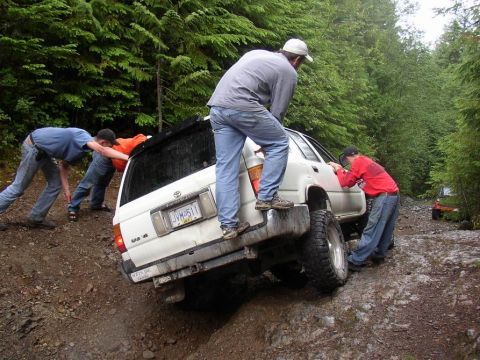 1988 Ford Bronco - jerry coming down the v rock