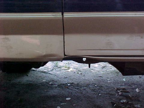 1995 Ford Bronco - My passenger door after stump trail on the FSB Dixie Chapter Ocala Trail Run