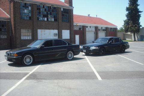 2003 Ford Crown Victoria photo