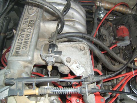 1988 Ford Bronco - Close-up of a Ford engine's electronic fuel injection intake manifold and associated components.