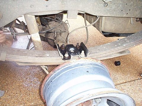 1983 Ford Bronco - The nuts on the U-bolts are soaking in Liquid Wrench (or some other penetrating oil). I washed all the dirt off a few days ago & then kept…