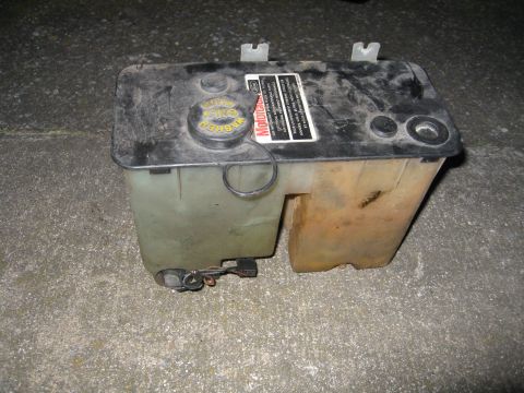 1996 Mercury Grand Marquis - washer bottle with motor
