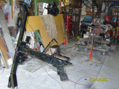 1989 Ford Bronco - Garage scene with automotive equipment and tools, dated 07/07/2009.