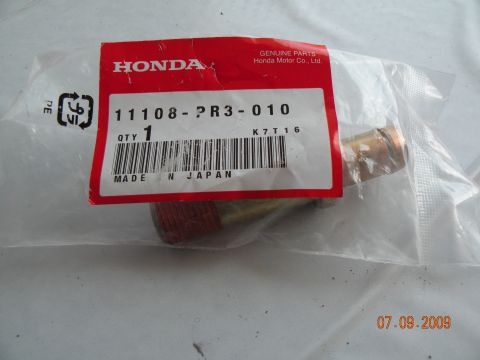 1994 Acura Integra - A sealed Honda genuine part is shown with its product identification label.