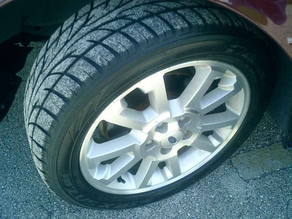 Tread Pattern on the Falkens
