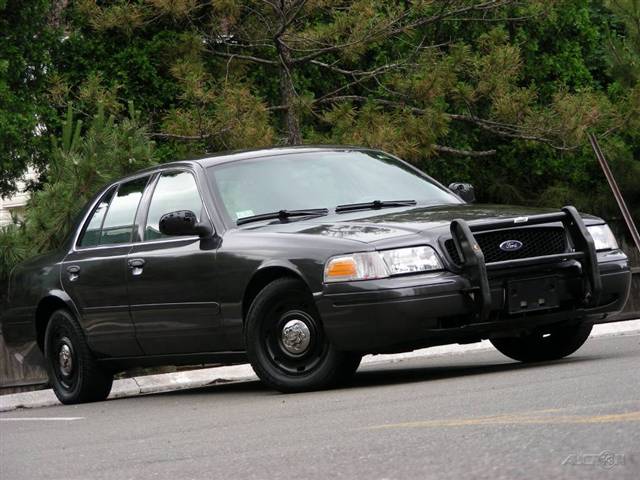 2003 Ford Crown Victoria “Vicky”