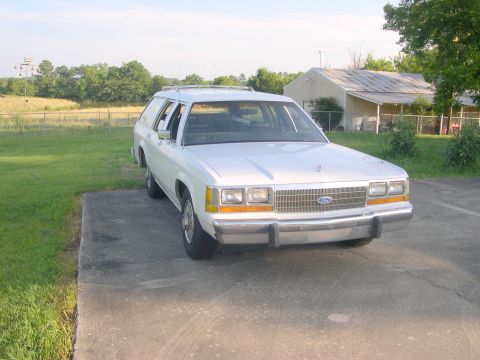 1988 Ford Crown Victoria photo