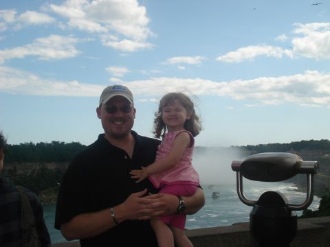 2000 Ford Crown Victoria - Mia and Daddy with the horseshoe falls in the background.