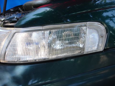 1993 Ford Taurus - The clear corner headlight assembly on a 1993 Ford Taurus.
