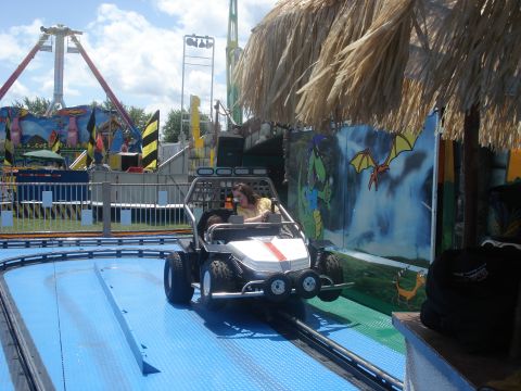 2000 Ford Crown Victoria - Mia's first rollercoaster ride. Can you see her?