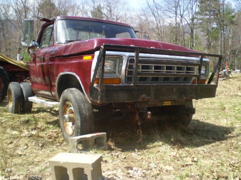 1979 Ford Bronco - This 1979 Ford F-Series pickup truck is equipped with a heavy-duty brush guard and dual rear wheels.