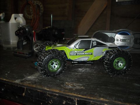 1985 Ford Bronco - rover blue dot tires