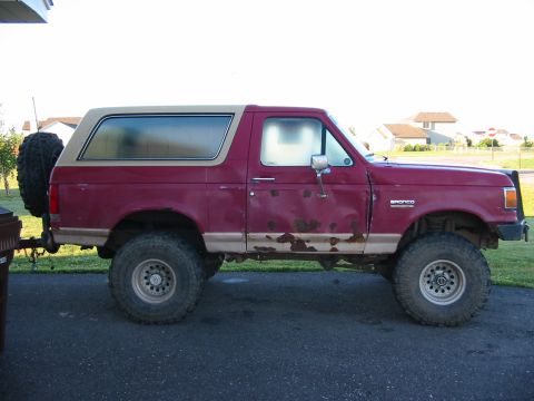 1989 Ford Bronco - Passenger Side