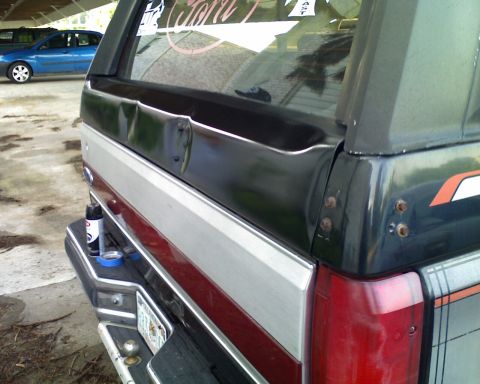 1987 Ford Bronco - New paint