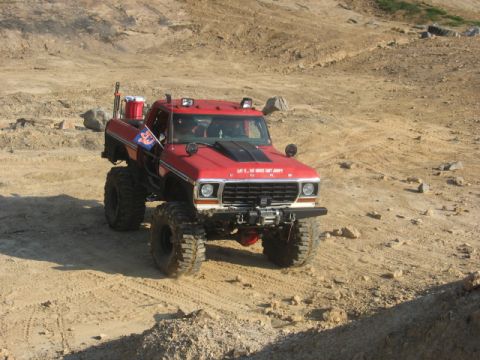 1978 Ford Bronco - This modified 1978 Ford Bronco is equipped for off-road adventures.