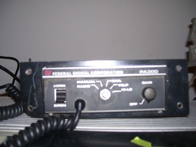 Federal Signal Corporation PA300 siren control head with microphone
