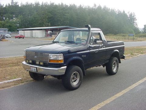 1993 Ford Bronco - Hot Summer Weather time to go topless!