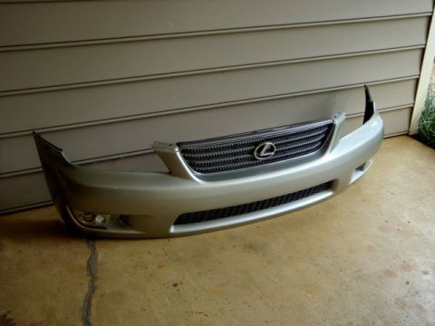2001 Lexus IS 300 “Lynn”