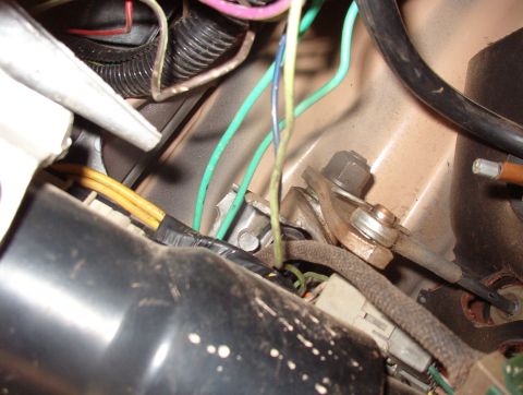 1983 Ford Bronco - Just before heading off to RITS09, a shiny piece of metal fell onto my foot, and after that, it was VERY difficult to shift without grindin…