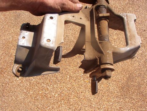 1983 Ford Bronco - Just before heading off to RITS09, a shiny piece of metal fell onto my foot, and after that, it was VERY difficult to shift without grindin…