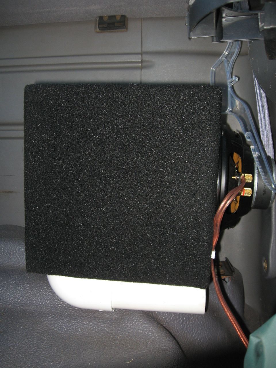 8" sub. External driver mounting. External port.