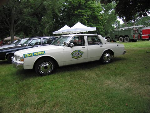 1991 Ford Crown Victoria - This sedan is marked as Missouri State Highway Patrol, but it is not a 1991 Ford Crown Victoria.