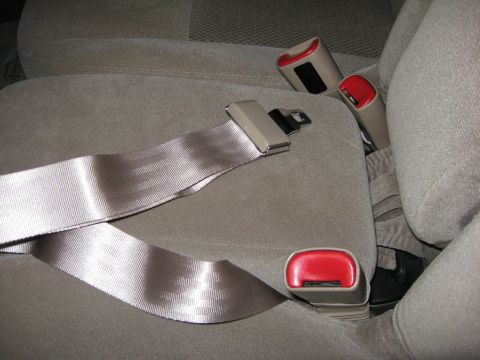 2003 Ford Taurus - Sixth seatbelt finally got used!