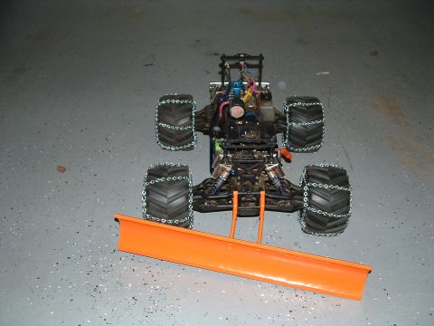 2005 Hummer H3 “Traxxas T-Maxx”