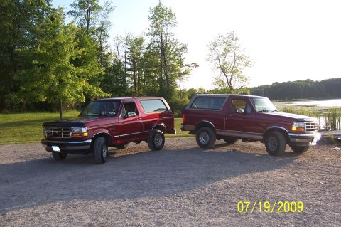 1996 Ford Bronco - funny how some trees & grass & some water just makes a picture.