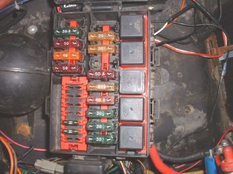 1986 Ford Bronco - Inside the main fuse box